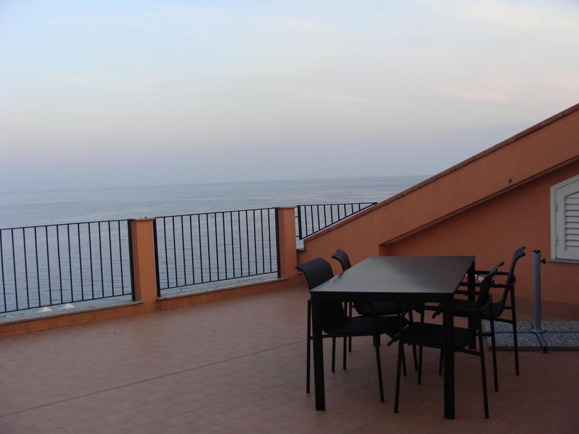 Case Vacanza Alega Mare Nizza di Sicilia Chambre photo