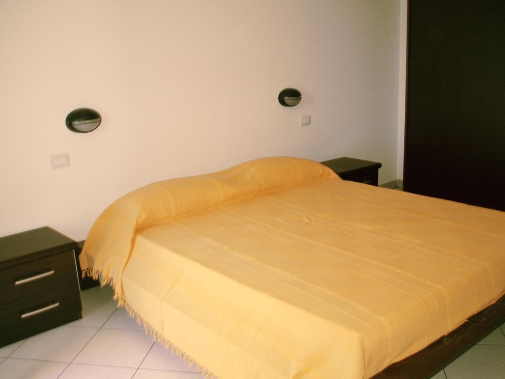 Case Vacanza Alega Mare Nizza di Sicilia Chambre photo